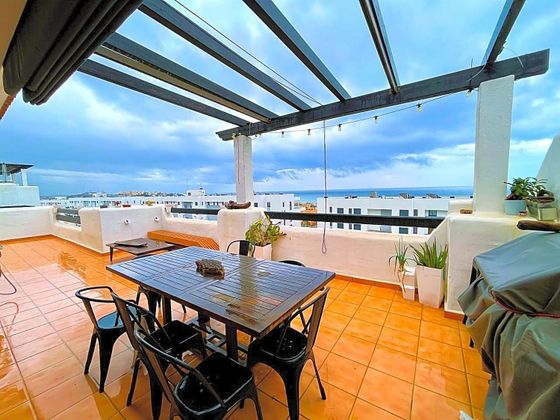 Foto 1 de Àtic en venda a calle Doña Julia de 3 habitacions amb terrassa i piscina