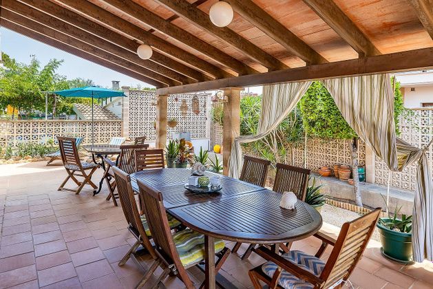 Foto 1 de Xalet en venda a Can Pastilla - Les Meravelles - S'Arenal de 5 habitacions amb terrassa i garatge