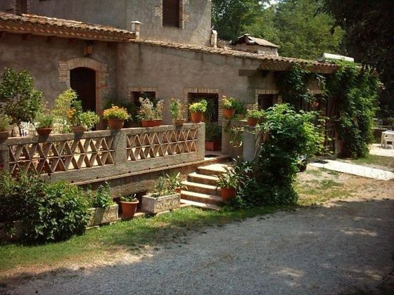 Foto 2 de Casa rural en venta en Borrassà de 6 habitaciones con terraza y jardín