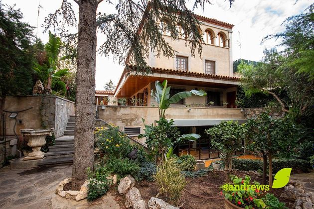 Foto 1 de Casa adossada en venda a Poblenou - L'Olivar Gran de 4 habitacions amb terrassa i piscina