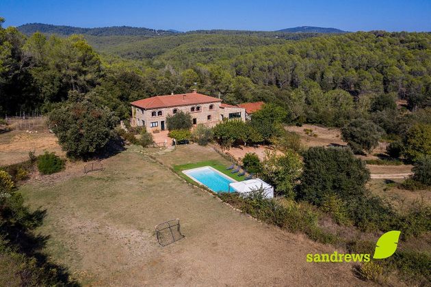 Foto 1 de Casa rural en venda a Cistella de 12 habitacions amb terrassa i piscina