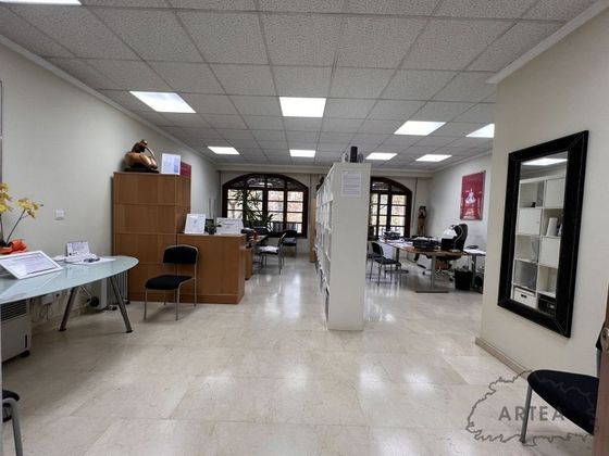 Foto 2 de Alquiler de oficina en calle Campo de Volantín Pasealekua de 42 m²
