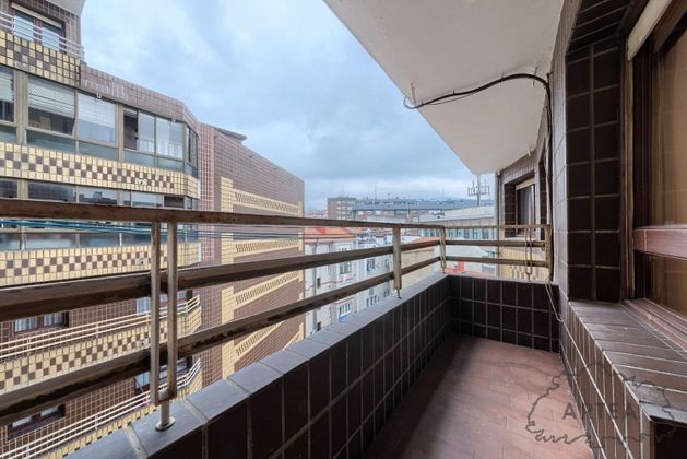 Foto 1 de Venta de piso en calle De Barandiaran Ayerbe Jose Miguel de 3 habitaciones con terraza y garaje