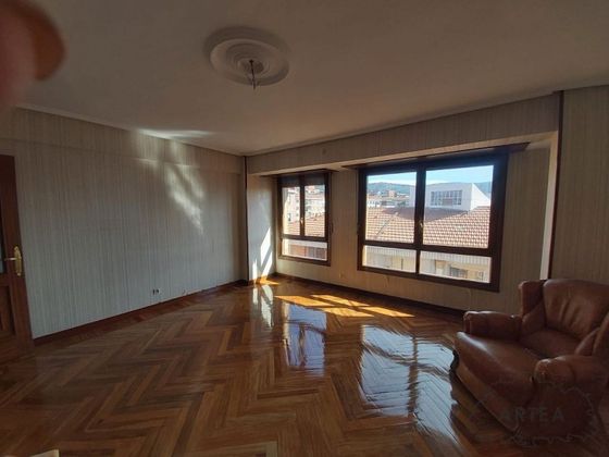 Foto 2 de Piso en venta en Santutxu de 4 habitaciones con terraza y ascensor