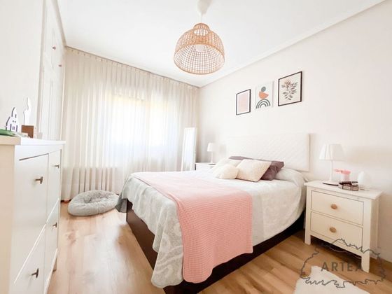 Foto 2 de Pis en venda a Zona Artaza - Sarriena de 3 habitacions amb terrassa i calefacció