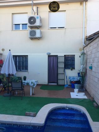 Foto 1 de Casa en venta en Mancha Real de 3 habitaciones con terraza y piscina