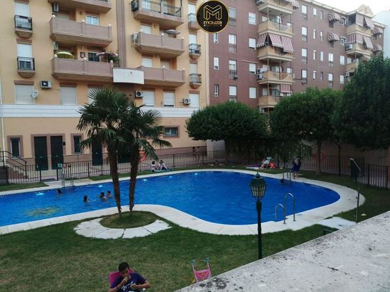 Foto 1 de Piso en venta en El Valle - Universidad de 3 habitaciones con terraza y piscina