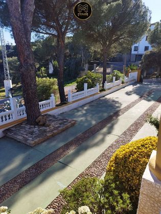 Foto 2 de Casa en venta en Andújar de 6 habitaciones con terraza y piscina