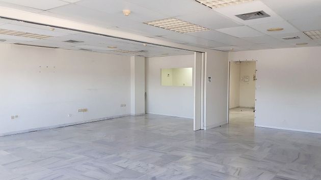 Foto 1 de Alquiler de oficina en avenida Averroes de 178 m²
