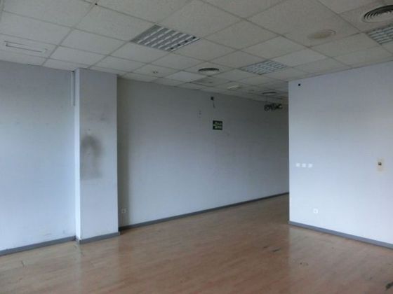 Foto 2 de Alquiler de local en Nervión de 187 m²