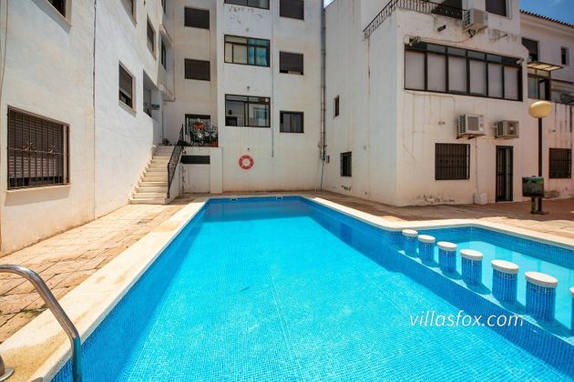 Foto 2 de Venta de piso en calle El Calvario de 3 habitaciones con piscina y balcón