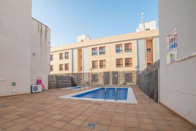 Foto 1 de Venta de piso en Santiago de la Ribera de 2 habitaciones con terraza y piscina
