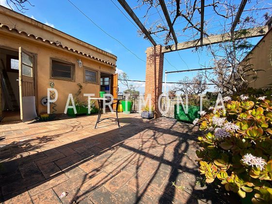 Foto 1 de Casa en venda a Centre - Prat de Llobregat, El de 3 habitacions amb terrassa i jardí