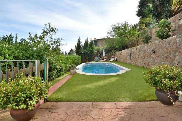 Foto 1 de Chalet en venta en Montessol-Can Carreras de 5 habitaciones con terraza y piscina