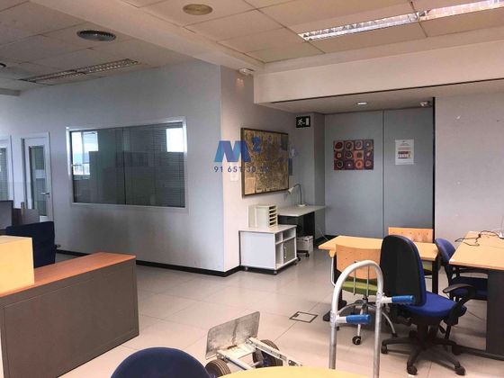 Foto 1 de Oficina en venda a Tres Olivos - Valverde amb garatge i aire acondicionat