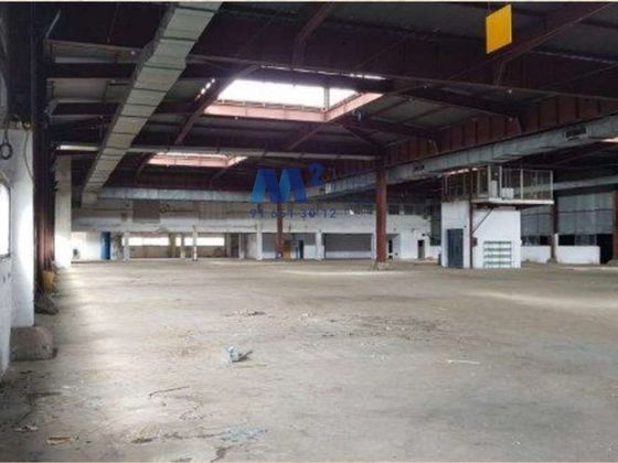 Foto 2 de Nau en venda a Polígono Industrial Gamonal - Ventilla de 8863 m²