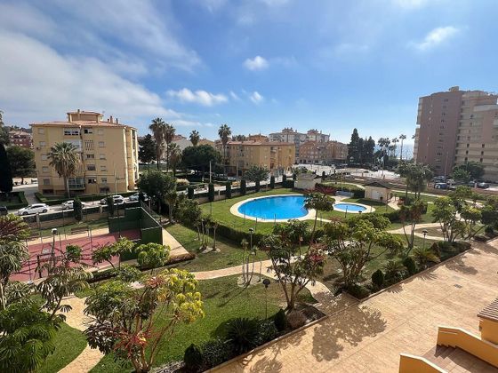 Foto 1 de Pis en lloguer a Algarrobo-Costa de 2 habitacions amb terrassa i piscina