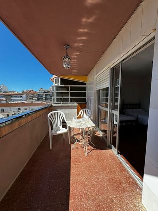 Foto 2 de Piso en venta en Centro - Vélez-Málaga de 2 habitaciones con terraza y piscina