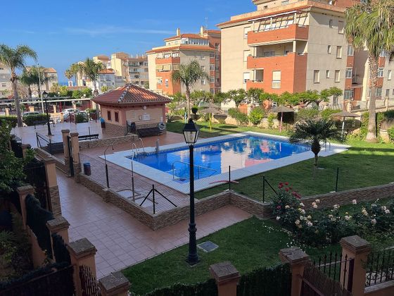Foto 1 de Pis en venda a Algarrobo-Costa de 1 habitació amb terrassa i piscina