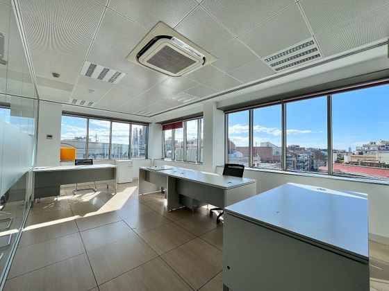 Foto 1 de Oficina en lloguer a La Sagrada Família amb terrassa i ascensor
