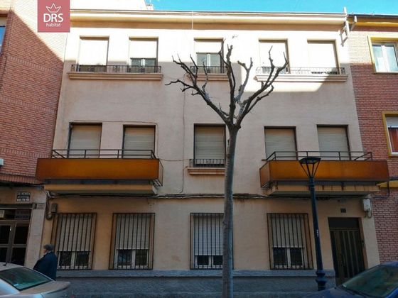 Foto 1 de Casa en venda a Franciscanos de 7 habitacions amb piscina i balcó