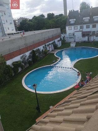 Foto 1 de Casa en venda a El Pilar de 5 habitacions amb terrassa i piscina