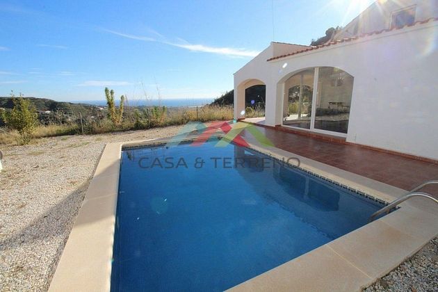 Foto 2 de Casa en venda a Arenas de 3 habitacions amb terrassa i piscina
