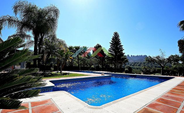 Foto 2 de Xalet en venda a Frigiliana de 9 habitacions amb terrassa i piscina