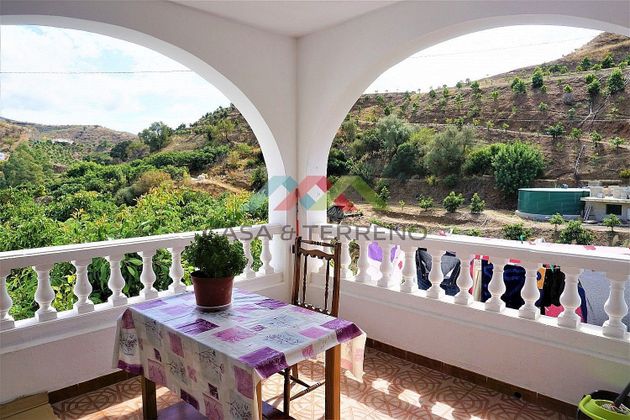 Foto 1 de Casa en venda a Viñuela de 3 habitacions amb terrassa i garatge
