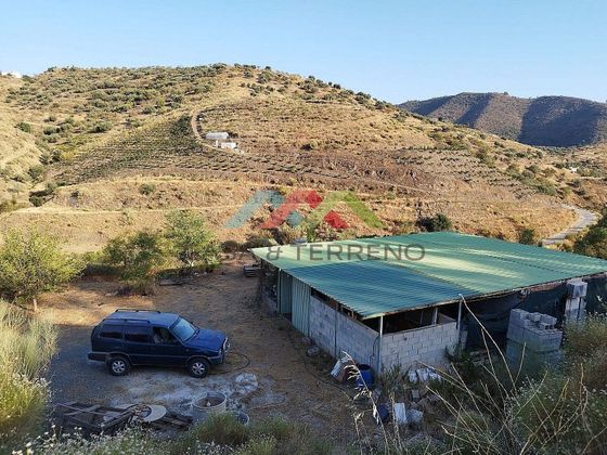 Foto 1 de Casa rural en venda a Canillas de Aceituno de 2 habitacions amb terrassa i jardí