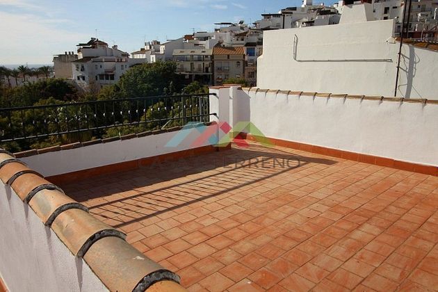 Foto 2 de Venta de casa adosada en Algarrobo de 8 habitaciones con terraza y jardín