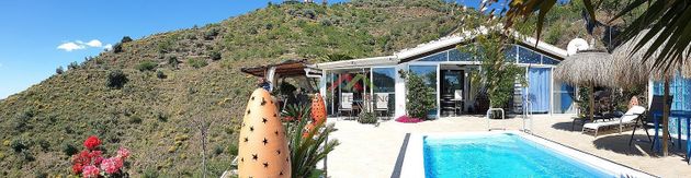Foto 2 de Xalet en venda a Algarrobo de 3 habitacions amb terrassa i piscina