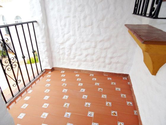 Foto 2 de Casa adossada en venda a Zona el Higuerón de 2 habitacions amb terrassa i piscina
