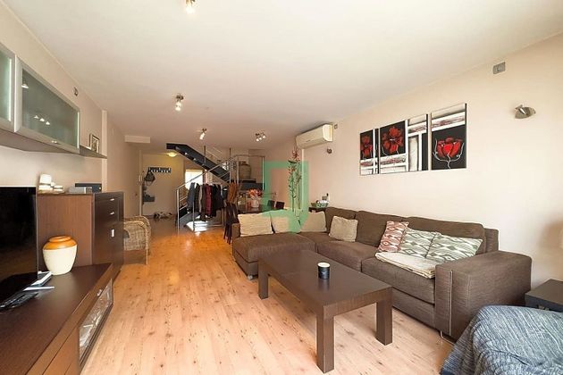 Foto 1 de Casa en venda a Centre - Badalona de 4 habitacions amb terrassa i balcó