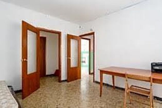 Foto 2 de Pis en venda a Calasparra de 5 habitacions amb balcó i aire acondicionat