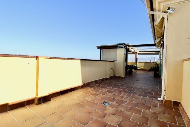 Foto 1 de Àtic en venda a Cúllar Vega de 4 habitacions amb terrassa i garatge