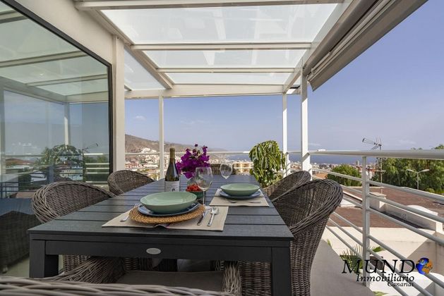 Foto 1 de Venta de chalet en Vistabella de 5 habitaciones con terraza y piscina
