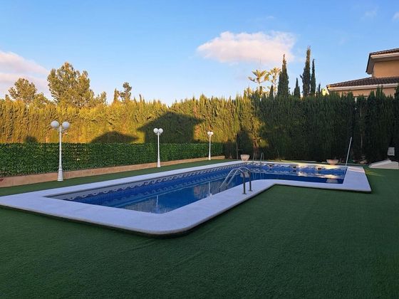 Foto 1 de Xalet en venda a La Alcayna de 3 habitacions amb terrassa i piscina