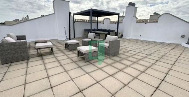 Foto 1 de Àtic en venda a Eixample de 2 habitacions amb terrassa i piscina