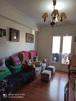 Foto 2 de Pis en venda a Estella/Lizarra de 4 habitacions amb terrassa i balcó