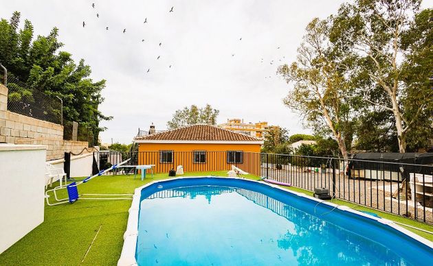 Foto 1 de Xalet en venda a El Cónsul - Ciudad Universitaria de 3 habitacions amb terrassa i piscina