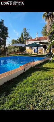 Foto 1 de Venta de chalet en Mairena del Alcor de 2 habitaciones con piscina y jardín