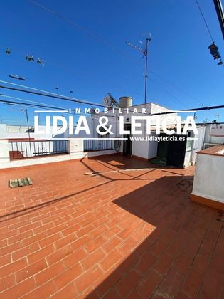 Foto 1 de Casa en venda a Centro - Alcalá de Guadaira de 4 habitacions amb terrassa i aire acondicionat