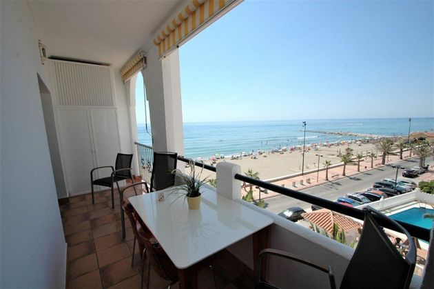 Foto 2 de Piso en alquiler en Las Gaviotas de 2 habitaciones con terraza y piscina