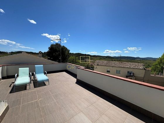 Foto 1 de Xalet en venda a Vilobí del Penedès de 4 habitacions amb terrassa i aire acondicionat