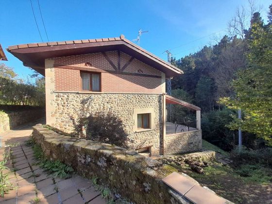 Foto 1 de Casa en venda a Orozko de 4 habitacions amb terrassa i garatge