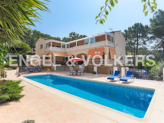 Foto 2 de Xalet en venda a Plaça Eliptica-Republica Argentina-Germanies de 6 habitacions amb terrassa i piscina