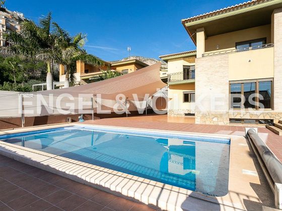 Foto 1 de Xalet en venda a El Faro - El Dossel de 4 habitacions amb terrassa i piscina