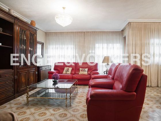 Foto 2 de Pis en venda a Centro - Villarreal de 4 habitacions amb balcó i calefacció