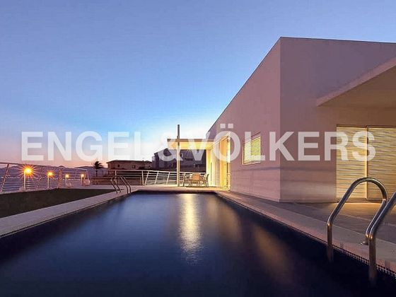 Foto 1 de Xalet en venda a El Faro - El Dossel de 4 habitacions amb piscina i aire acondicionat